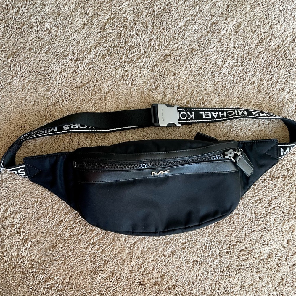 Michael Kors Black Crossbody/Fanny Pack *BRAND NEW*